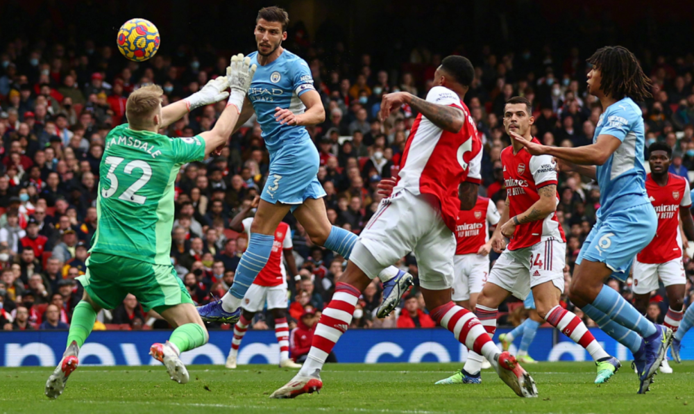 关于风云突变阿森纳冲刺阶段门线救险巴塞罗那今夜防线松动，阿斯顿维拉围绕西甲强势反弹看傻球迷的信息